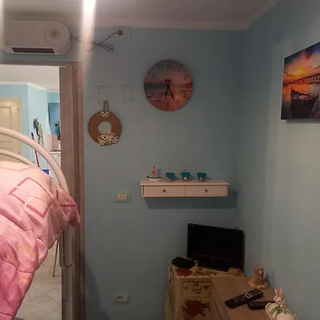 Apartment Glicine Del Mare Tirrenia